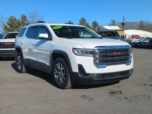 Used 2023 GMC Acadia SLT image 3