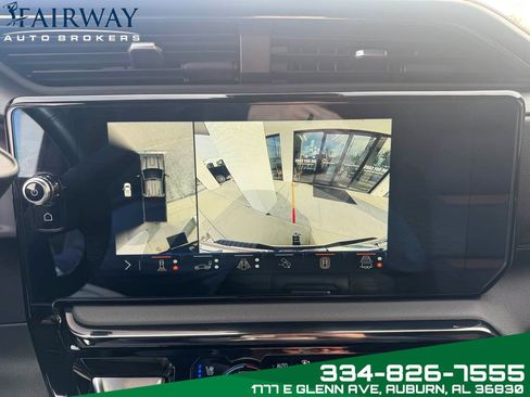 Used 2024 GMC Sierra 2500 AT4 w/ Technology Package image 22