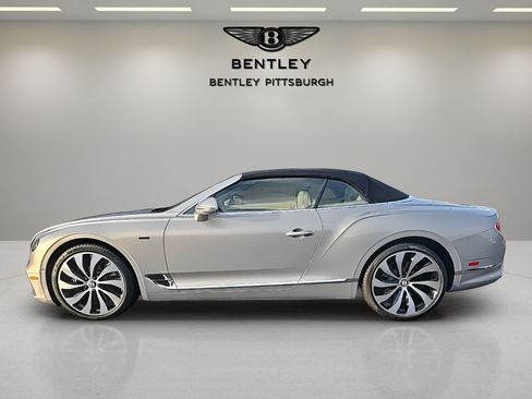 New 2024 Bentley Continental GT V8 AWD/4WD image 16