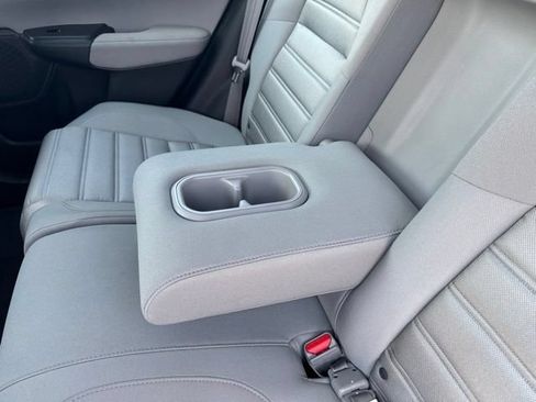 Used 2019 Honda CR-V LX image 41