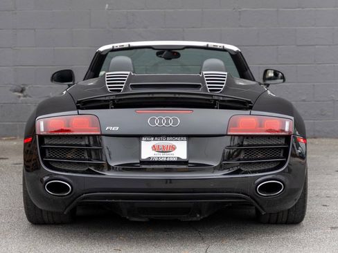 Used 2011 Audi R8 V10 image 15