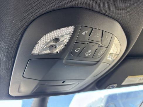 New 2026 Chrysler Pacifica Select image 39