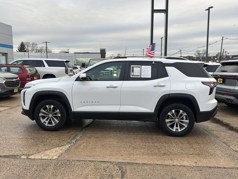 Used 2025 Chevrolet Equinox LT w/ Convenience Package II image 8