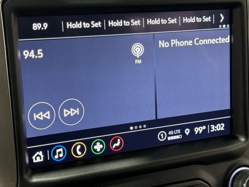 Used 2021 Chevrolet Silverado 1500 LTZ image 3