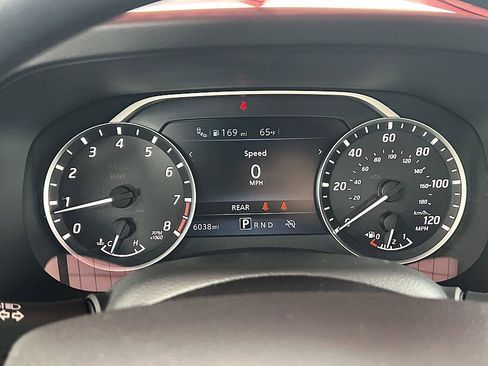 Certified 2025 Nissan Frontier SV image 23