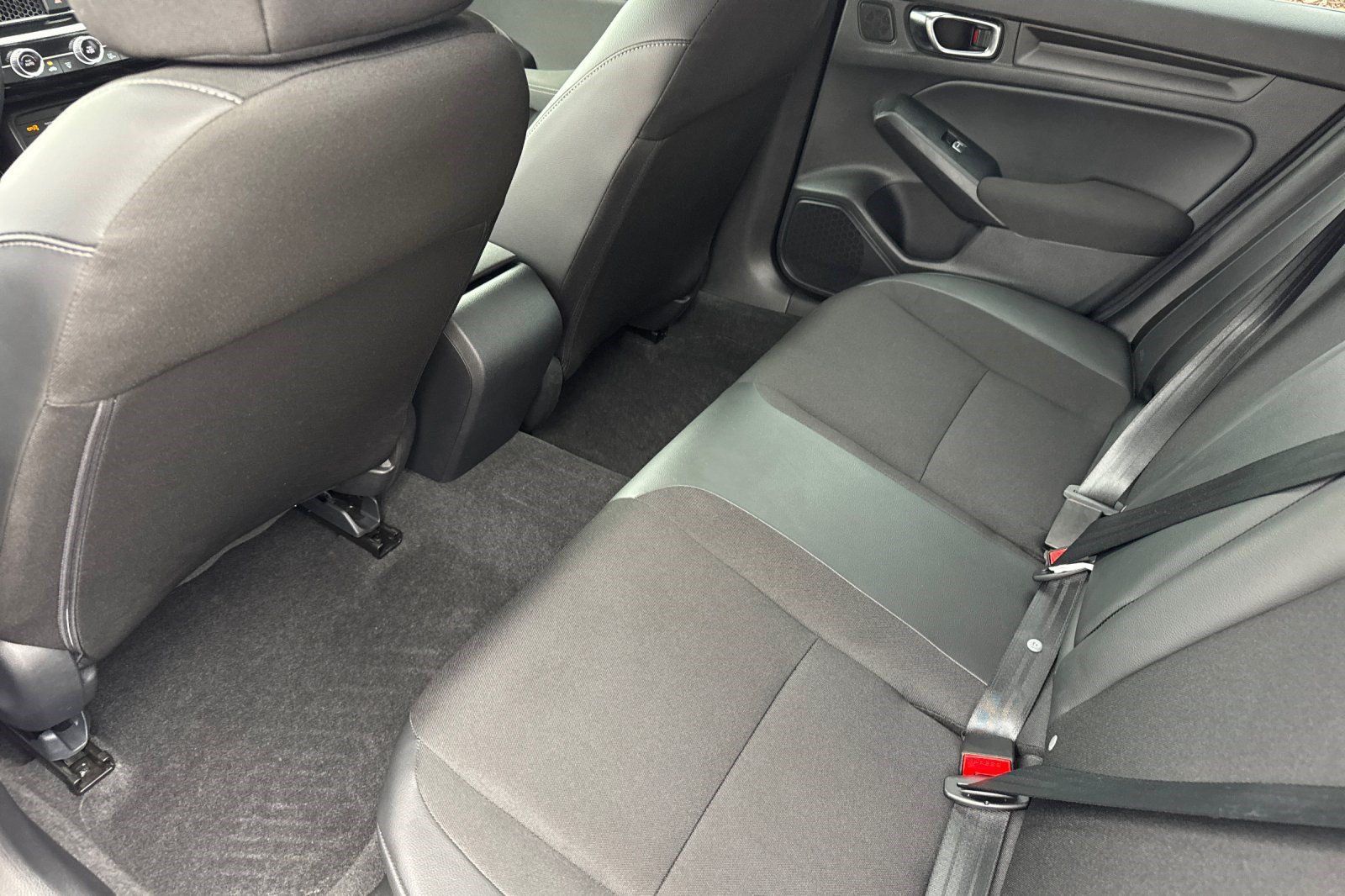 Used 2025 Honda Civic Sport image 23
