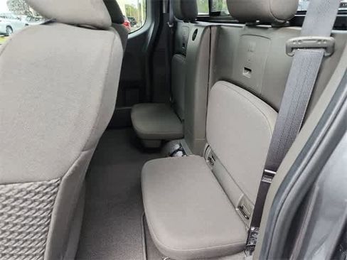 Used 2021 Nissan Frontier SV image 17