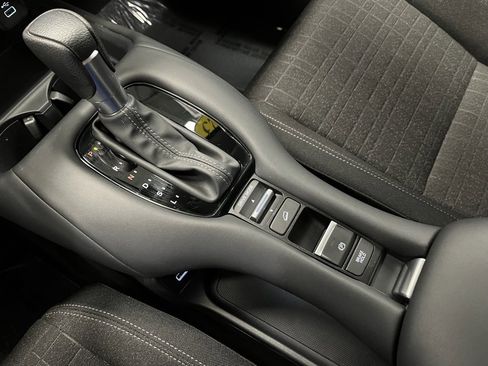 Used 2023 Honda HR-V LX image 7