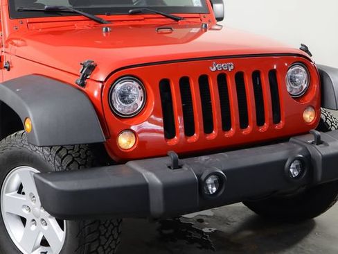Used 2018 Jeep Wrangler Unlimited Sport S AWD/4WD image 33