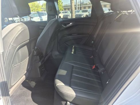Used 2023 Audi Q4 e-tron Prestige AWD/4WD image 22