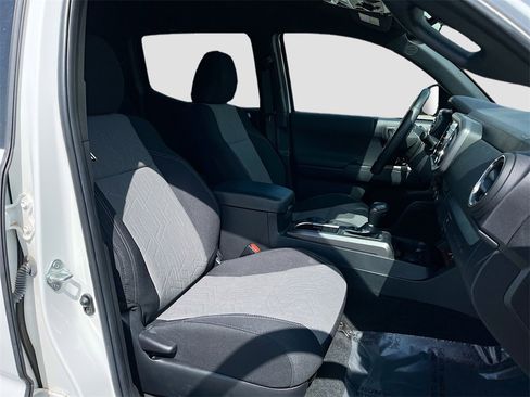 Used 2023 Toyota Tacoma TRD Off-Road w/ Advanced Technology Package image 26