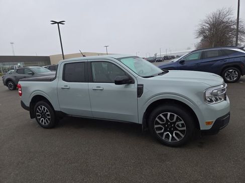 Used 2024 Ford Maverick Lariat image 5