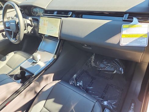 Used 2026 Land Rover Range Rover Velar S image 27