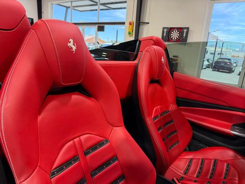Used 2021 Ferrari F8 Tributo RWD image 45