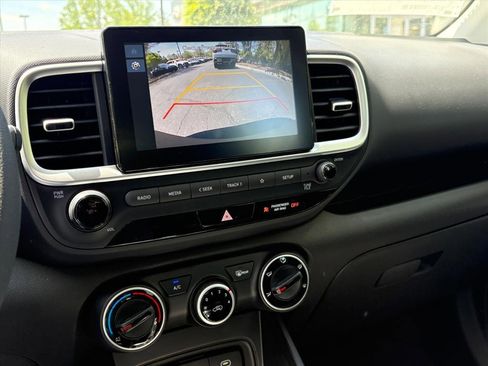 New 2026 Hyundai Venue SE FWD image 5