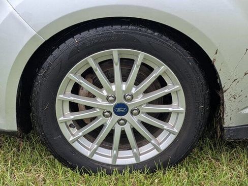 Used 2015 Ford C-MAX SE w/ Equipment Group 201A image 10