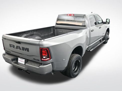 Used 2026 RAM 3500 Big Horn AWD/4WD image 25