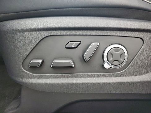 Used 2024 Hyundai Palisade Calligraphy image 32