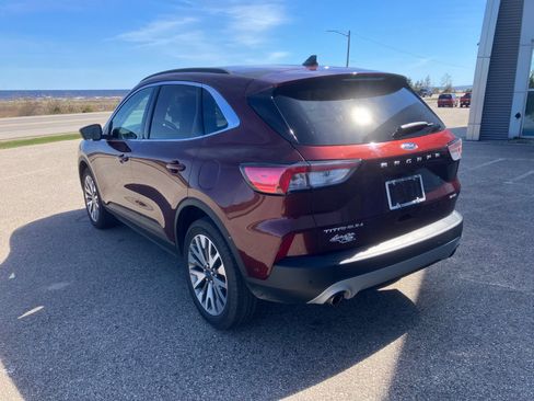 Used 2021 Ford Escape Titanium AWD/4WD image 5
