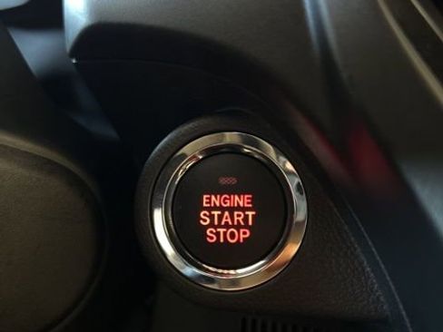 Used 2025 Subaru Forester Premium image 90