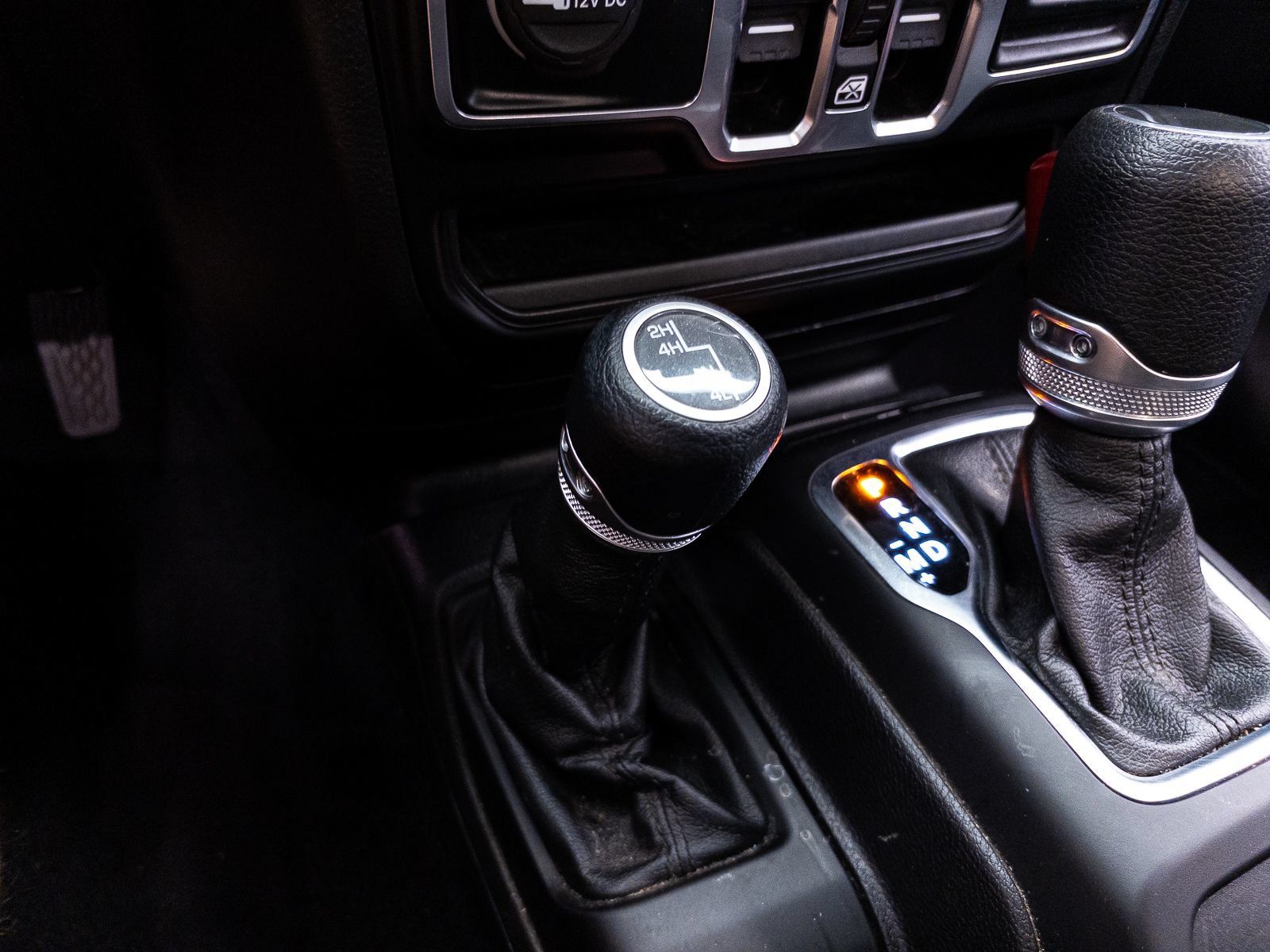 Used 2020 Jeep Wrangler Unlimited Sport S AWD/4WD image 25