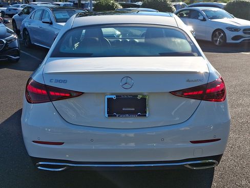 Certified 2022 Mercedes-Benz C 300 4MATIC Sedan image 5