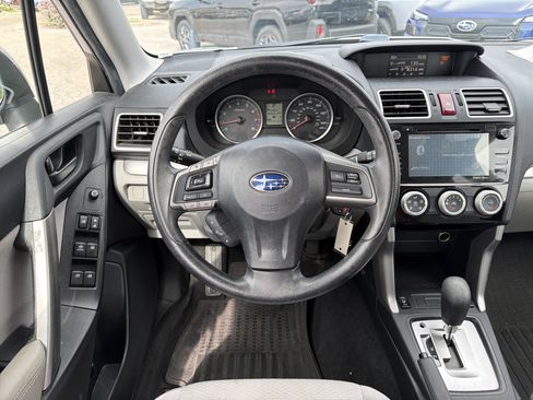 Used 2016 Subaru Forester 2.5i Premium w/ Popular Package #2 AWD/4WD image 11