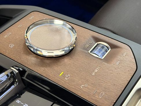 Certified 2023 BMW iX xDrive50 w/ Premium Package image 25