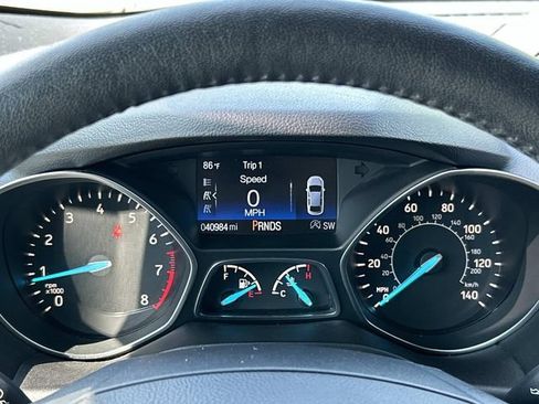 Certified 2019 Ford Escape Titanium AWD/4WD image 40