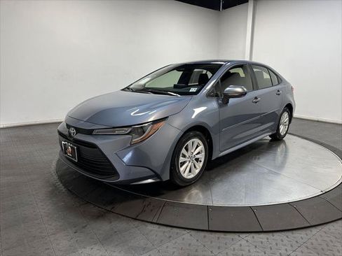 Certified 2026 Toyota Corolla LE w/ LE Premium Package FWD image 1