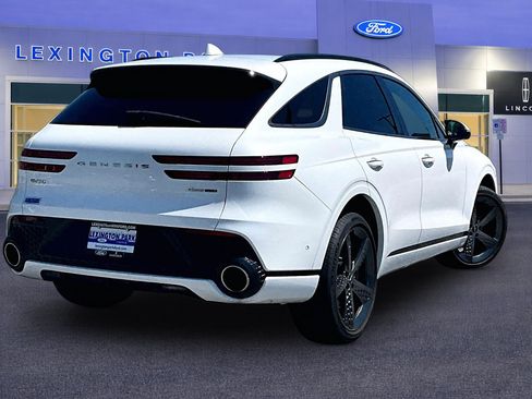 Used 2023 Genesis GV70 3.5T Sport w/ Sport Prestige Package AWD/4WD image 5