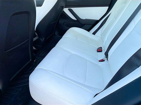 Used 2020 Tesla Model 3 RWD image 22