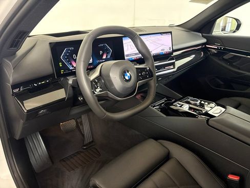 Certified 2024 BMW 530i w/ Premium Package RWD image 25