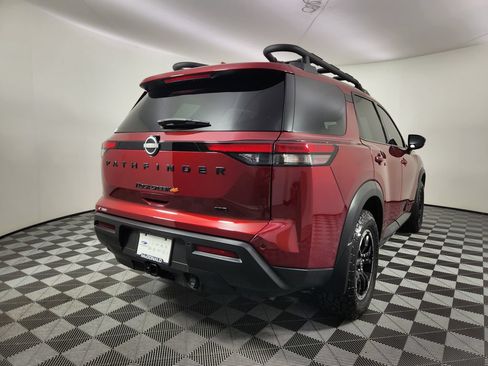 Used 2024 Nissan Pathfinder Rock Creek AWD/4WD image 5