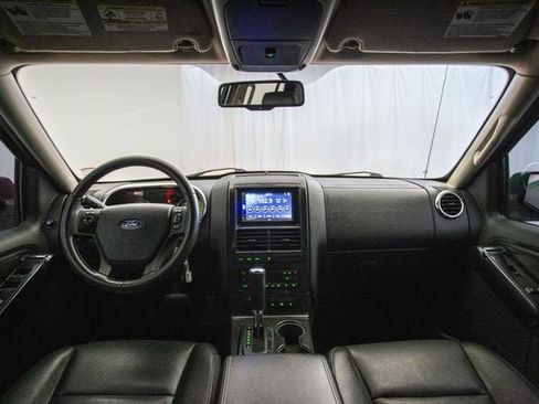Used 2009 Ford Explorer Sport Trac Adrenalin image 12