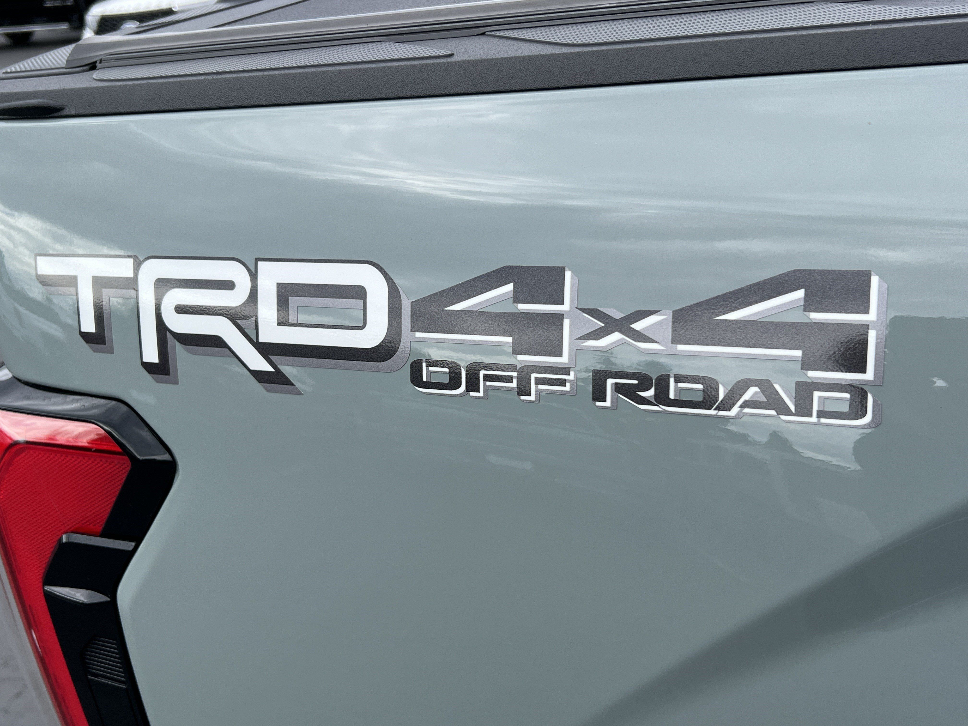 Used 2024 Toyota Tundra Limited w/ TRD Off-Road Package AWD/4WD image 13