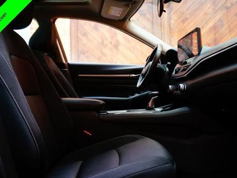 Certified 2023 Nissan Altima 2.5 SV w/ SV Premium Package AWD/4WD image 48