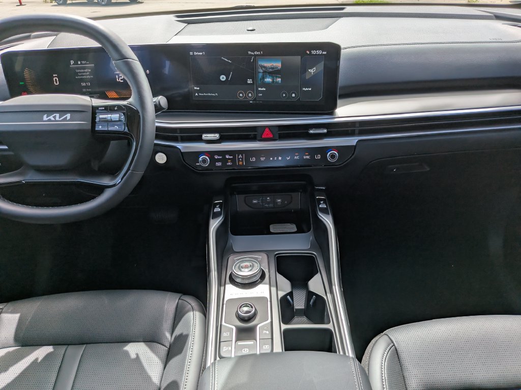Certified 2026 Kia Sorento EX w/ EX Premium Package FWD image 18