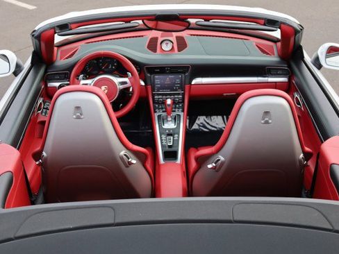 Used 2013 Porsche 911 Carrera S image 16