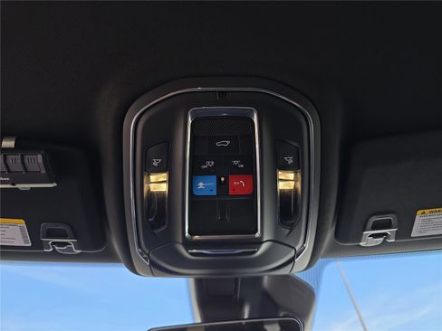 New 2025 Jeep Grand Cherokee Altitude AWD/4WD image 26