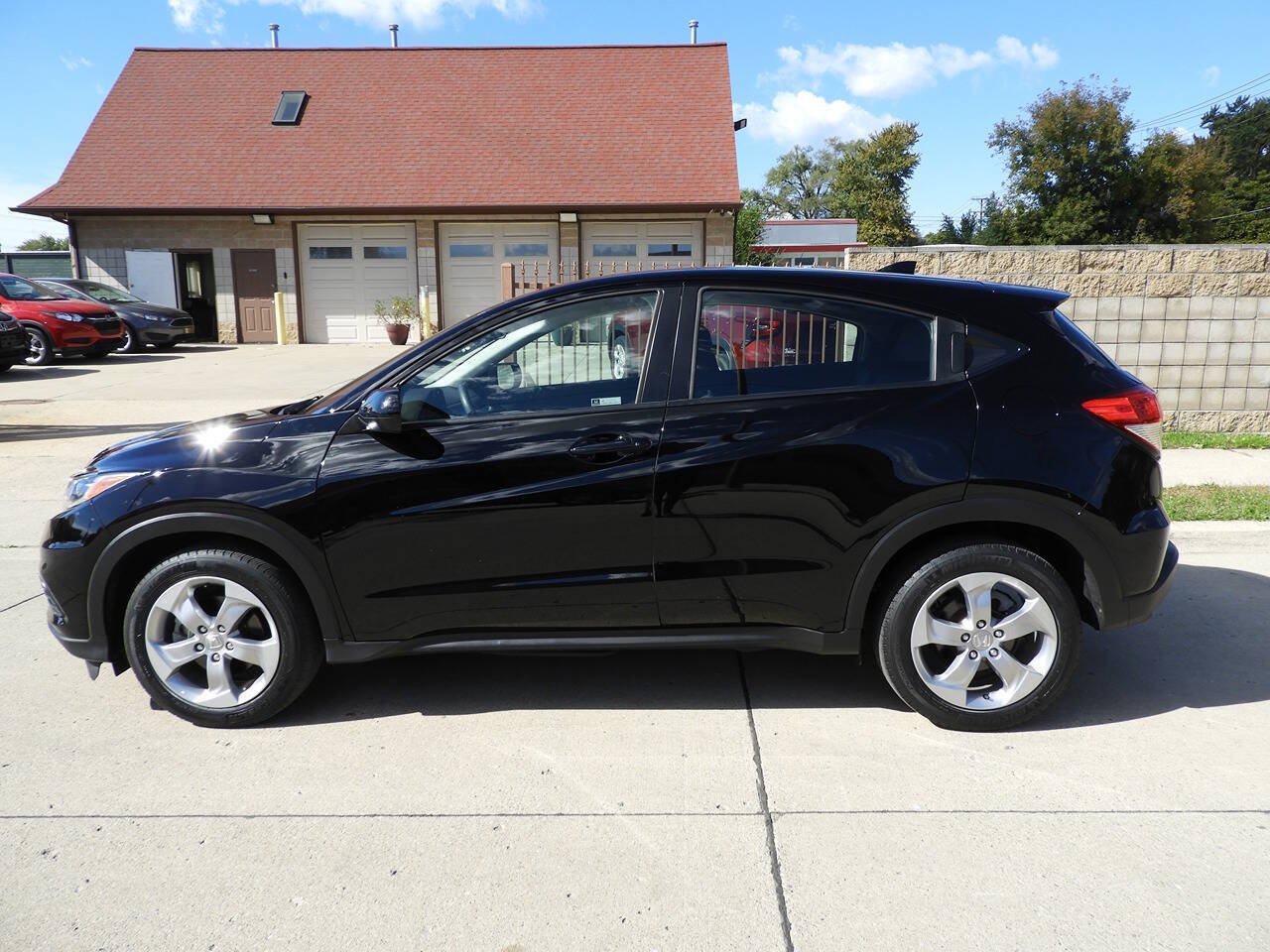 Used 2020 Honda HR-V LX image 5