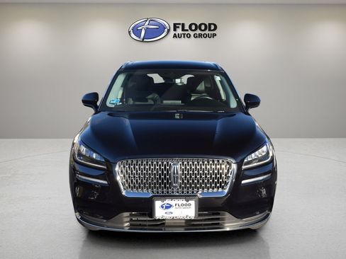 Used 2022 Lincoln Corsair AWD w/ Premium Package image 2