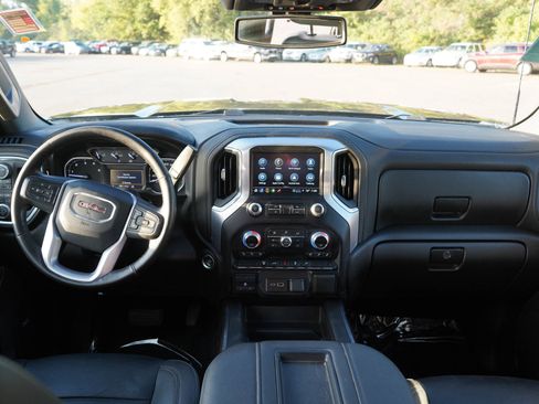 Used 2021 GMC Sierra 3500 SLT w/ SLT Convenience Package AWD/4WD image 17