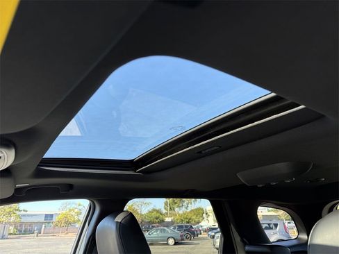 Used 2024 Dodge Durango GT image 6