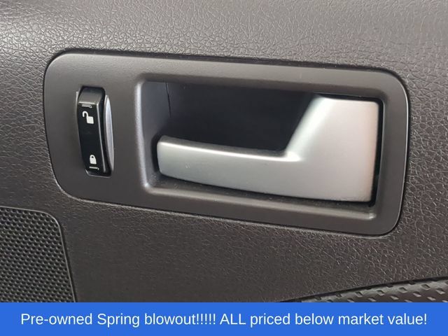 Used 2005 Ford Mustang GT Premium RWD image 33