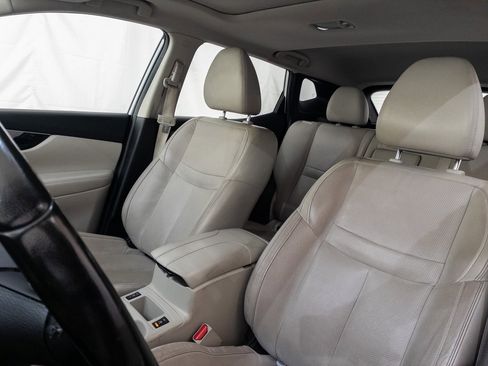 Used 2019 Nissan Rogue Sport SL w/ Premium Package image 14