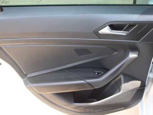 Used 2019 Volkswagen Jetta R-Line FWD image 15