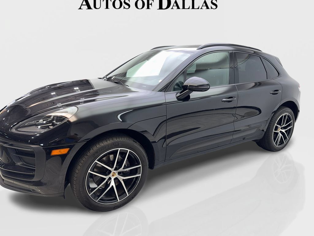 Used 2024 Porsche Macan Turbo AWD/4WD image 12