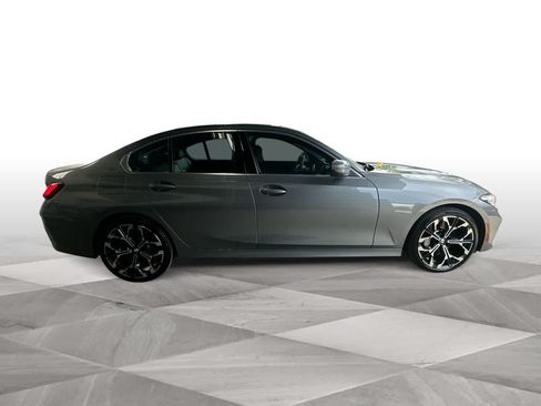 Used 2025 BMW 330i Sedan RWD image 9