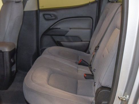 Used 2019 Chevrolet Colorado W/T w/ Custom Special Edition image 10